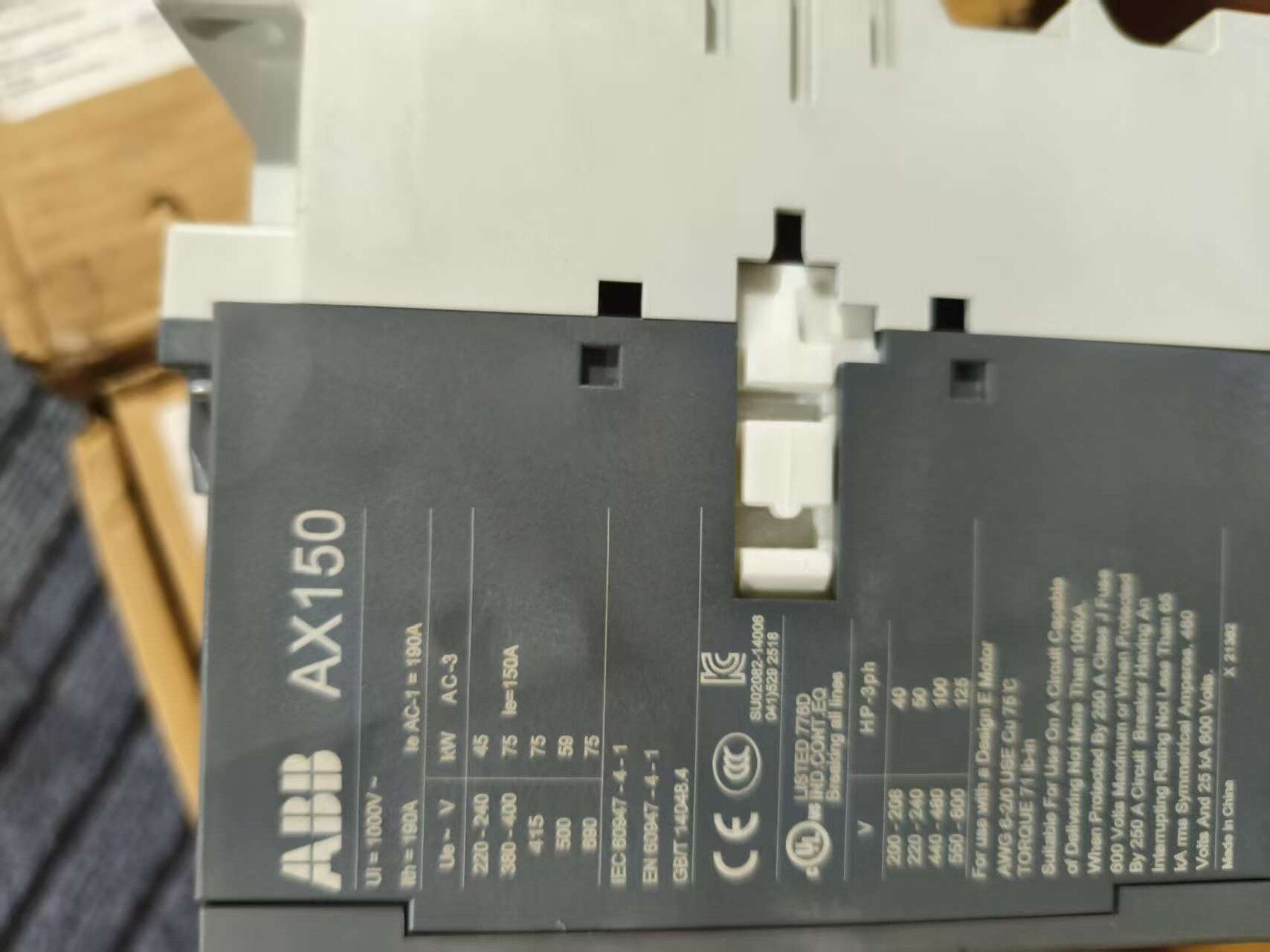 ABB交流接触器 AX150-30-11-80 全新原装正品