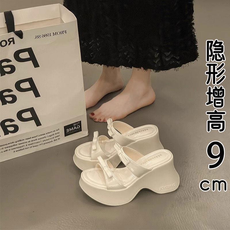香港真皮高跟拖鞋女夏外穿2025新款配裙子坡跟厚底沙滩凉鞋一字拖