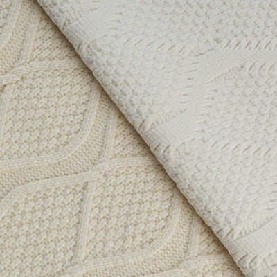 工厂现货粗针鱼鳞纹针织提花面料 流行女装时装鞋帽家纺抱枕布料