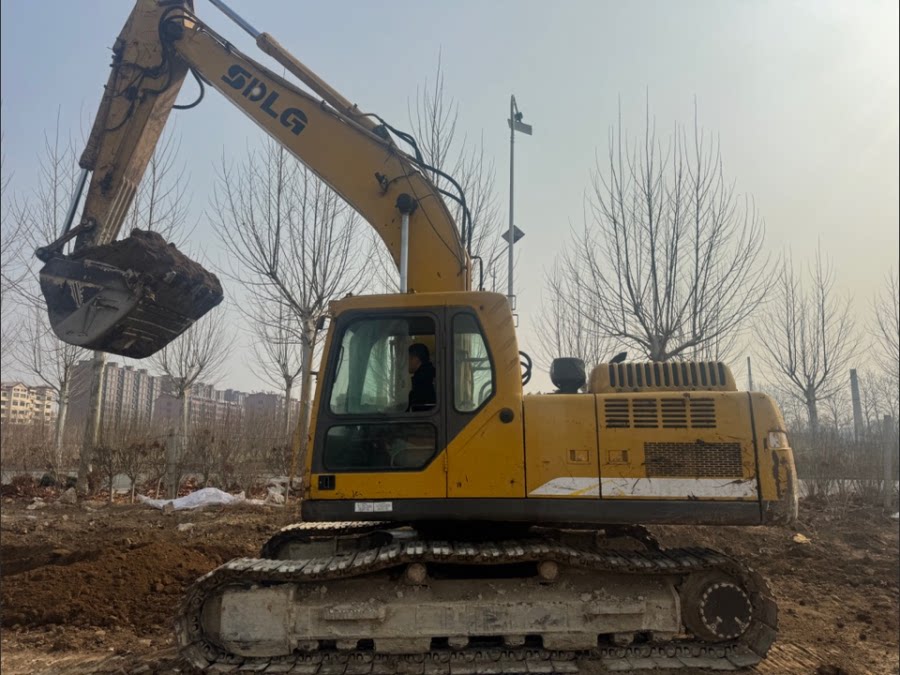 3月3日潍坊临工210挖掘机网络拍卖公告