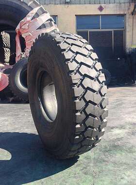1400R20矿山宽体自卸车矿用花纹全钢丝工程轮胎