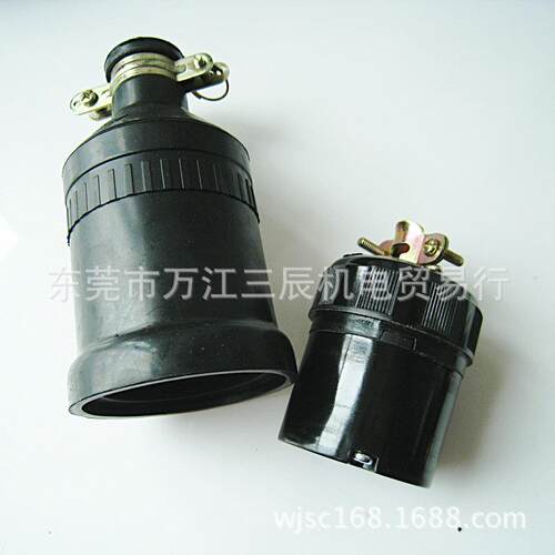 台湾隆光引挂式中间插座LK5220 20A250V2P 橡胶护套防水防护插座