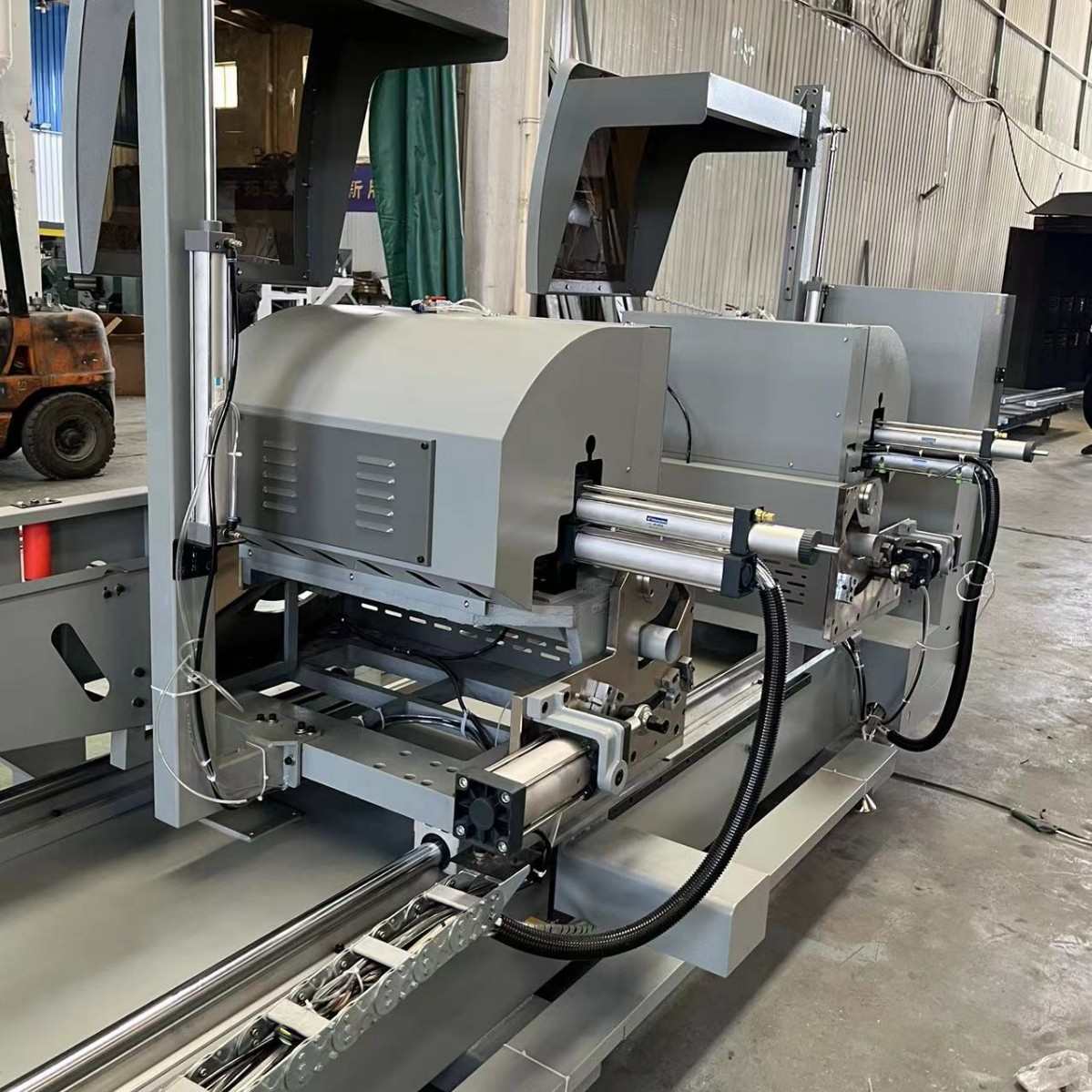 铝型材数控双头精密切割锯 断桥铝门窗下料锯 数显精密锯