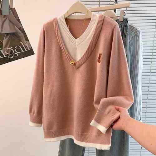 新款洋气秋冬大码女装假两件V领针织毛衣女宽松慵懒风刺绣打1218h