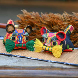 纯手工刺绣手工自绣布老虎摆件成品自缝diy手作材料包王的手创