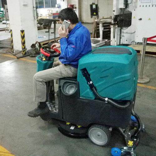 诺尘净NCJ70YH小型单刷驾驶式洗地机优惠