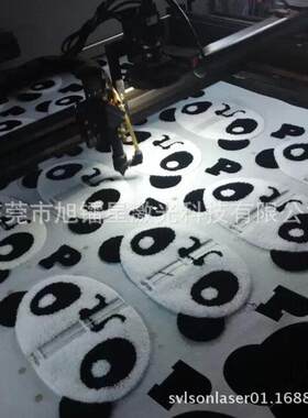 免费打样！玩具毛绒布料镭射切割 人造毛料裁剪开料激光剪切机厂
