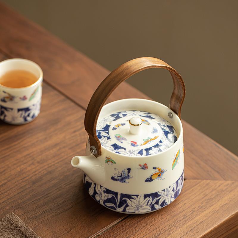 国风羊脂玉瓷青花斗彩茶壶提梁壶泡茶壶蝶舞百合闷茶壶陶瓷茶具