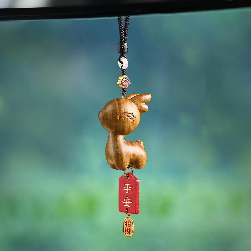 正品一路平檀木创小鹿汽车后视镜件可爱车载车内吊坠意摆安件手把