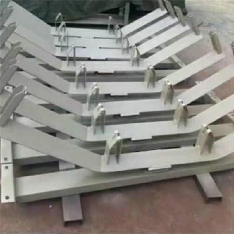 皮带机托辊输送带托辊轴承座尼龙三联托辊支架组槽型输送机托辊组