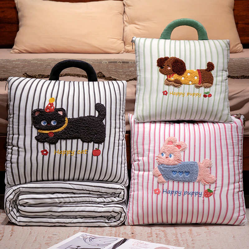 两用被靠垫夏凉午睡空调办公室毯子被子二合一抱车用沙发被枕车载