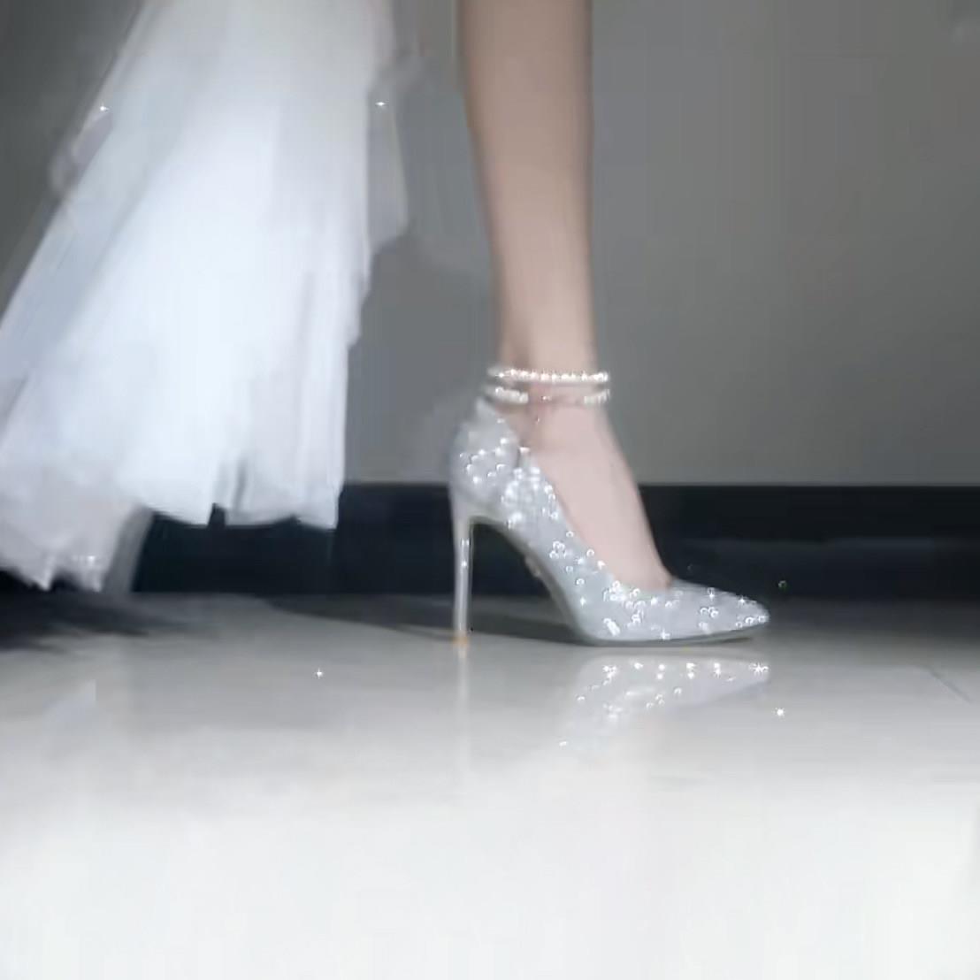 尖头珍珠婚鞋 新娘主婚礼服鞋 2025新款甜美风高跟鞋