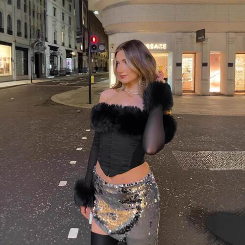 Women's hairy one neck off shoulder mesh long sleeved top