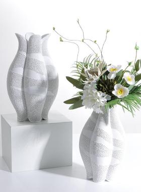 简约现代白色树脂花瓶创意艺术插干花花器桌面餐桌办公室酒柜摆件