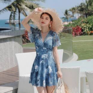 度假风V领碎花连体裙泳衣女微胖女大码 聚拢收腰显瘦泡温泉0325r1