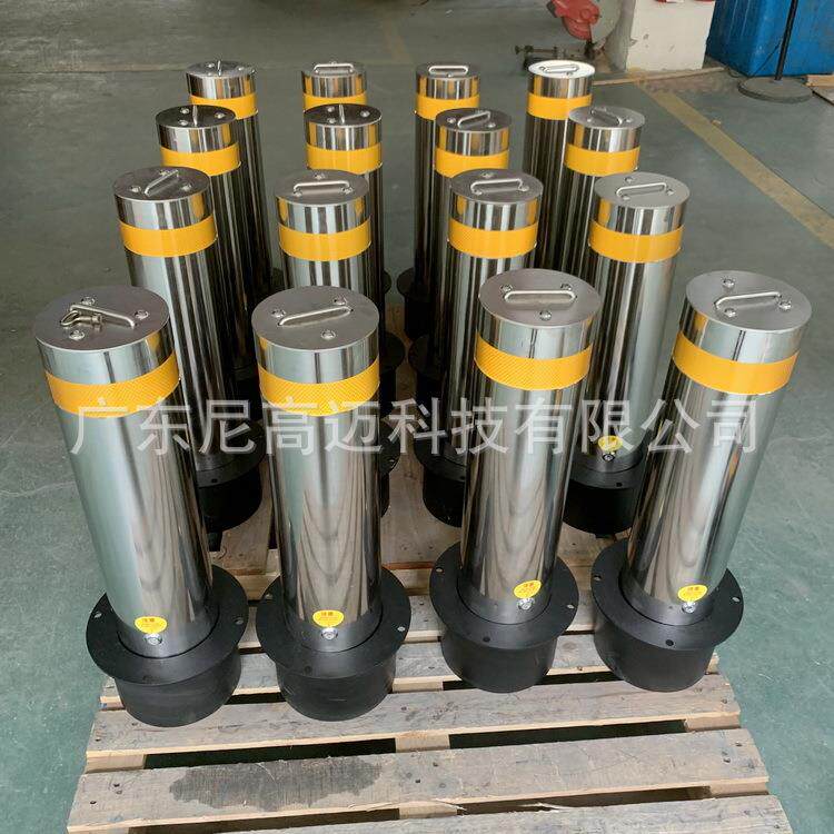 供应168mm圆柱可拆卸式成品车挡不锈钢移动路桩小区幼儿园防撞柱