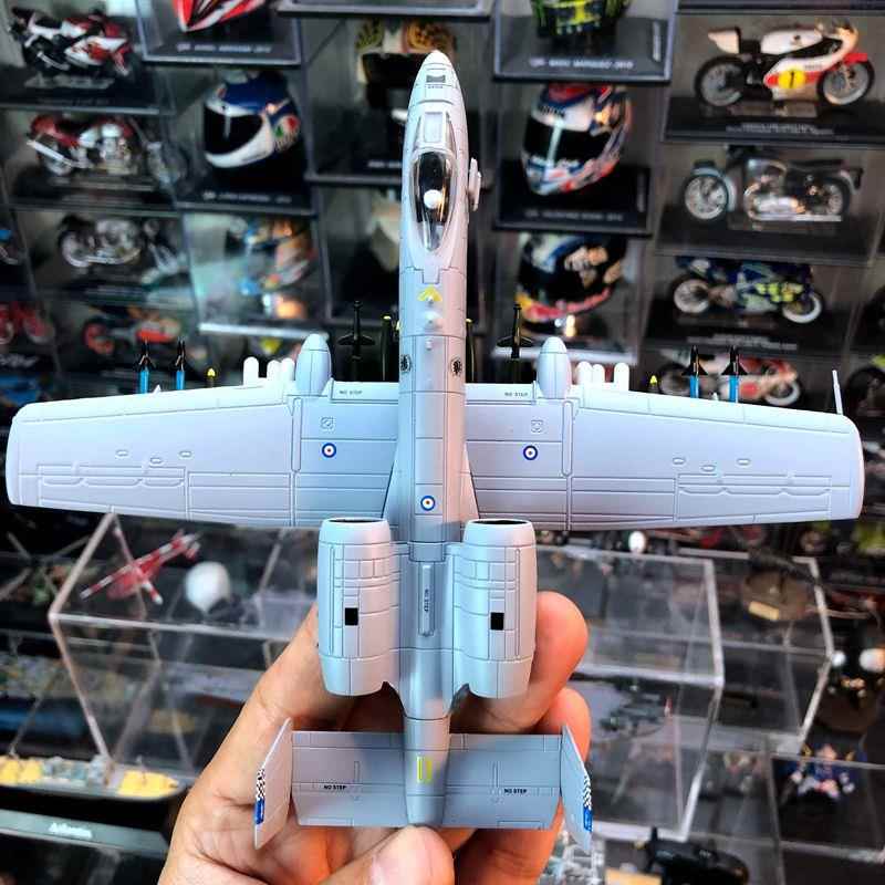 高档合金飞成机A-10攻击机雷电II疣架猪品金属模型带武器支架起落