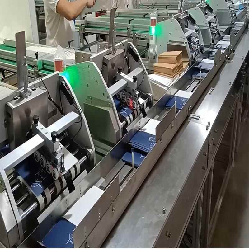 医药说明书点数机 纸张吊牌配页机 信封儿童卡片配卡机4纸投料机