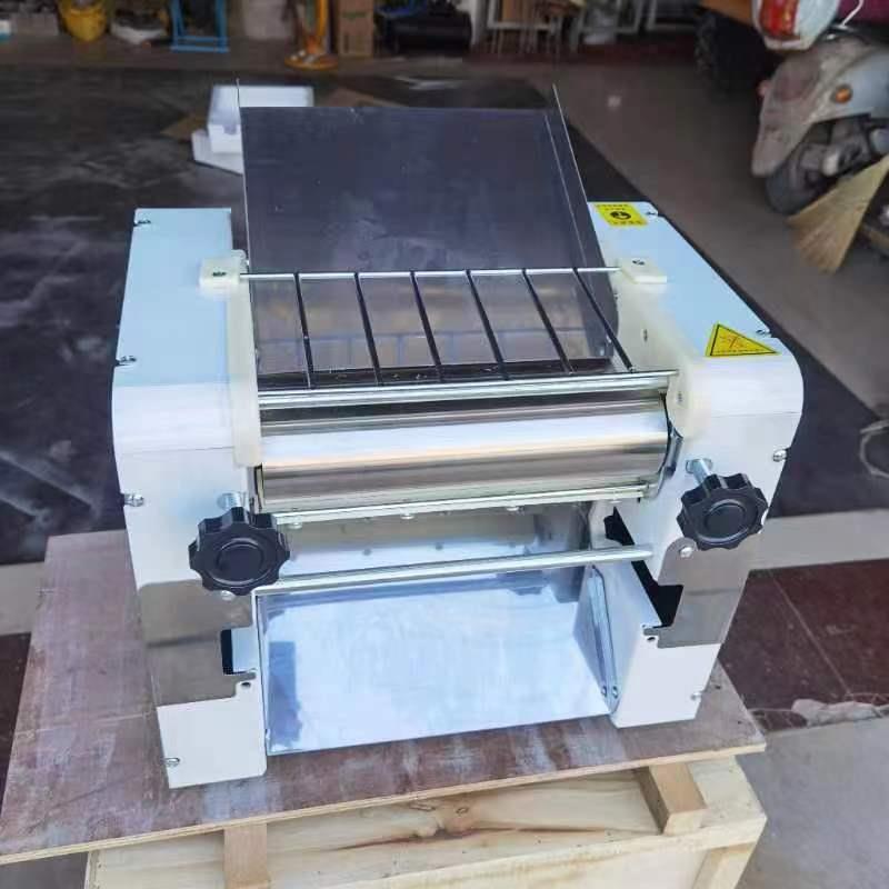 家用和面机揉面机 电动家用压面机 商用半自动压面机