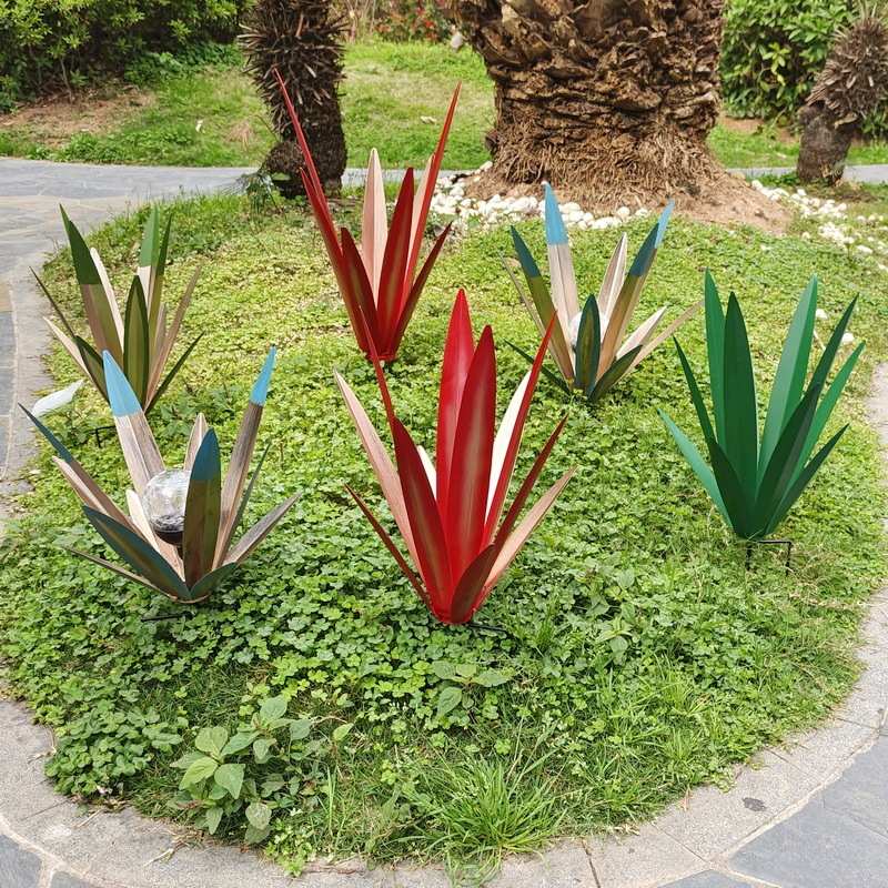 热销金属工艺品龙舌兰植物彩绘落地插件花园别墅景观装饰布置