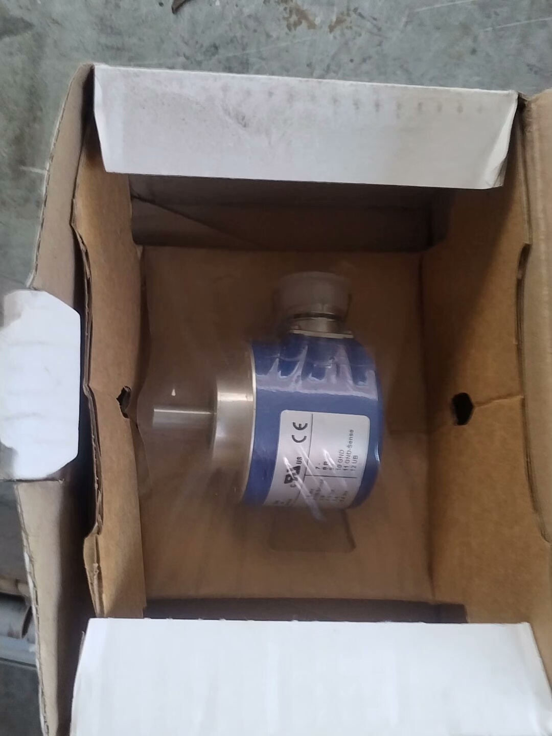 宝盟编码器全新，就图片上的东西，有要的联系