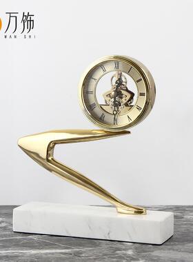 现代简约办公室客厅卧室桌面加速度时钟创意手工摆件铜制品