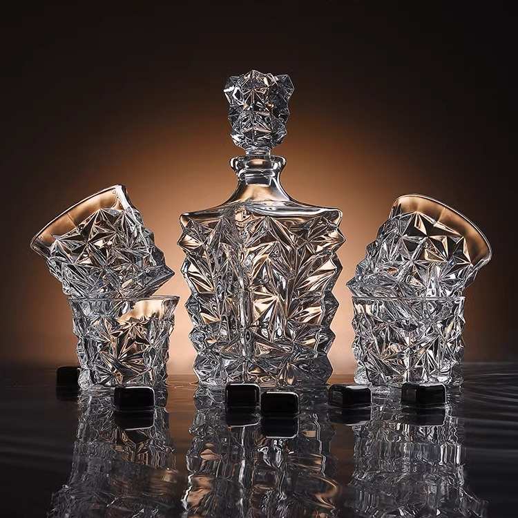 欧式威士忌酒杯套装家用水晶玻璃高档洋酒杯子创意酒瓶酒樽啤酒杯