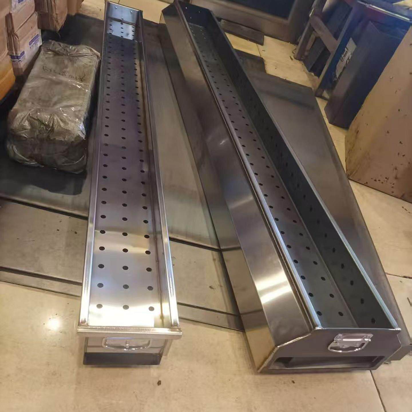 手工定制烧烤炉子商用烧烤炉加厚烧烤炉子商用摆摊烧烤炉木炭炉子