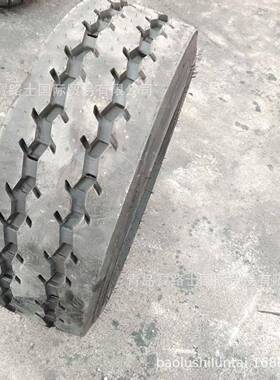 充气叉车轮胎225/75R15钢丝轮胎28x9R15