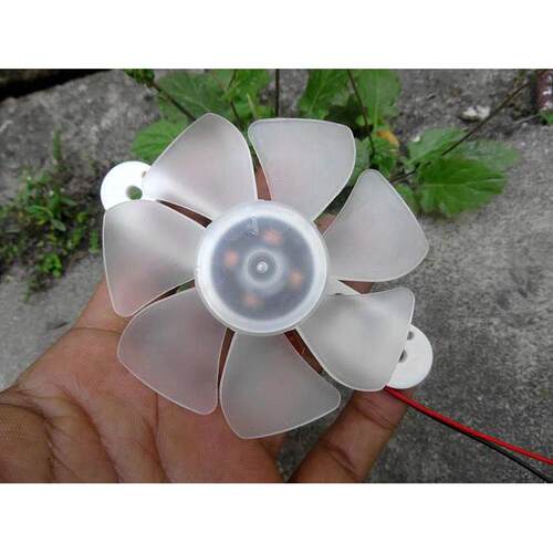 件精致7叶无刷马达微型风扇 LED灯 电磁炉风配大风量 5V DI扇Y
