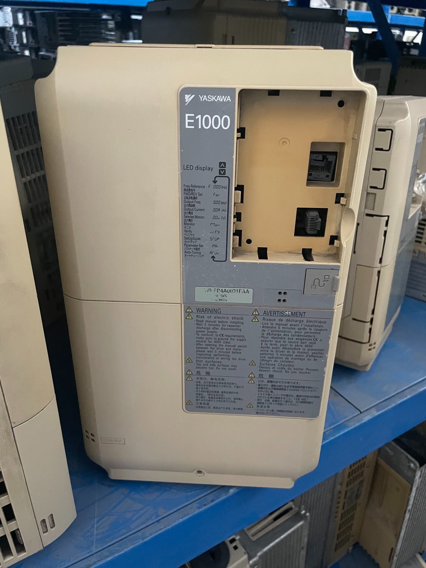 安川CIMR-EB4A0031FAA 15KW 380V