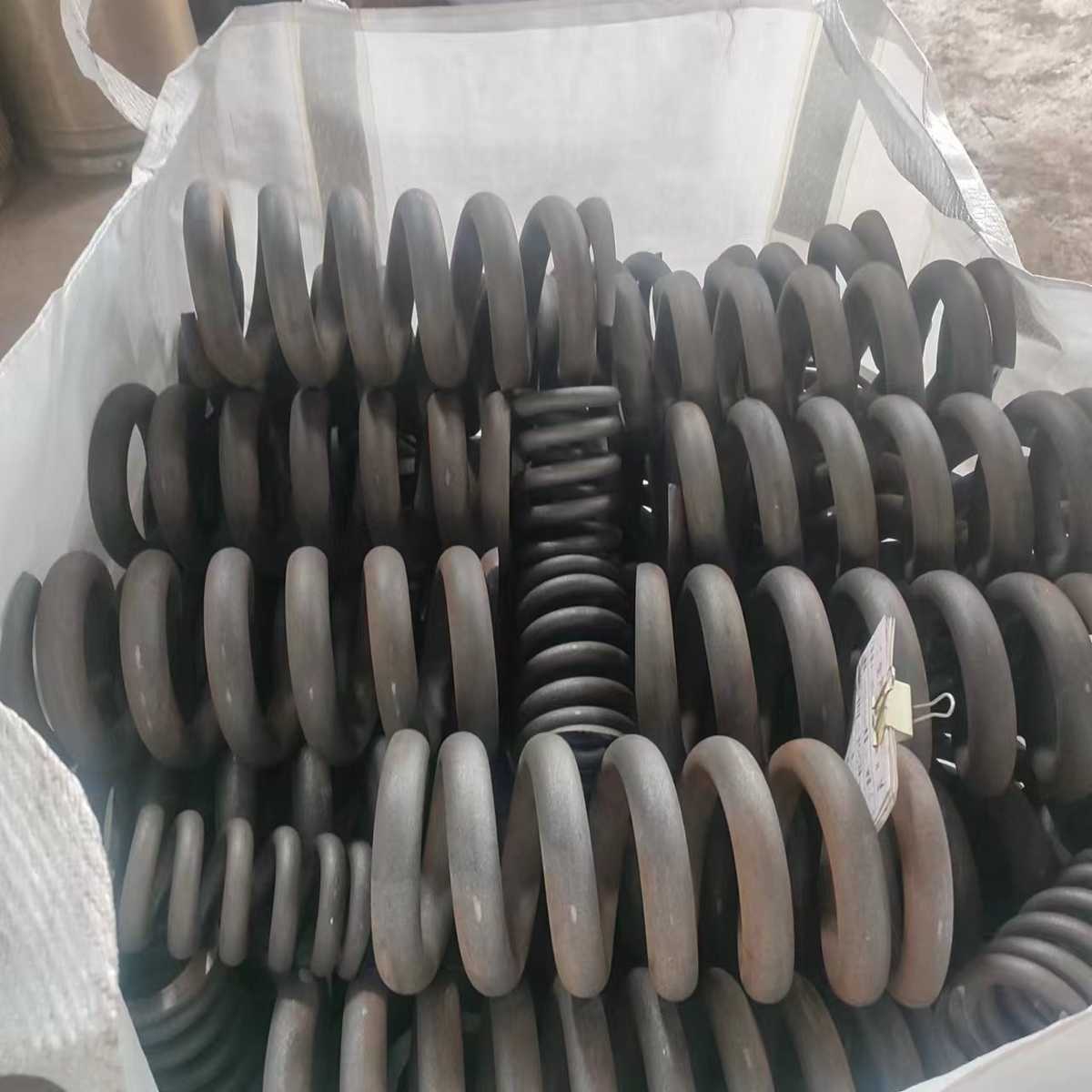 弹簧大线径热卷压缩弹簧，振动筛弹簧，拖车弹簧，各类压缩弹簧