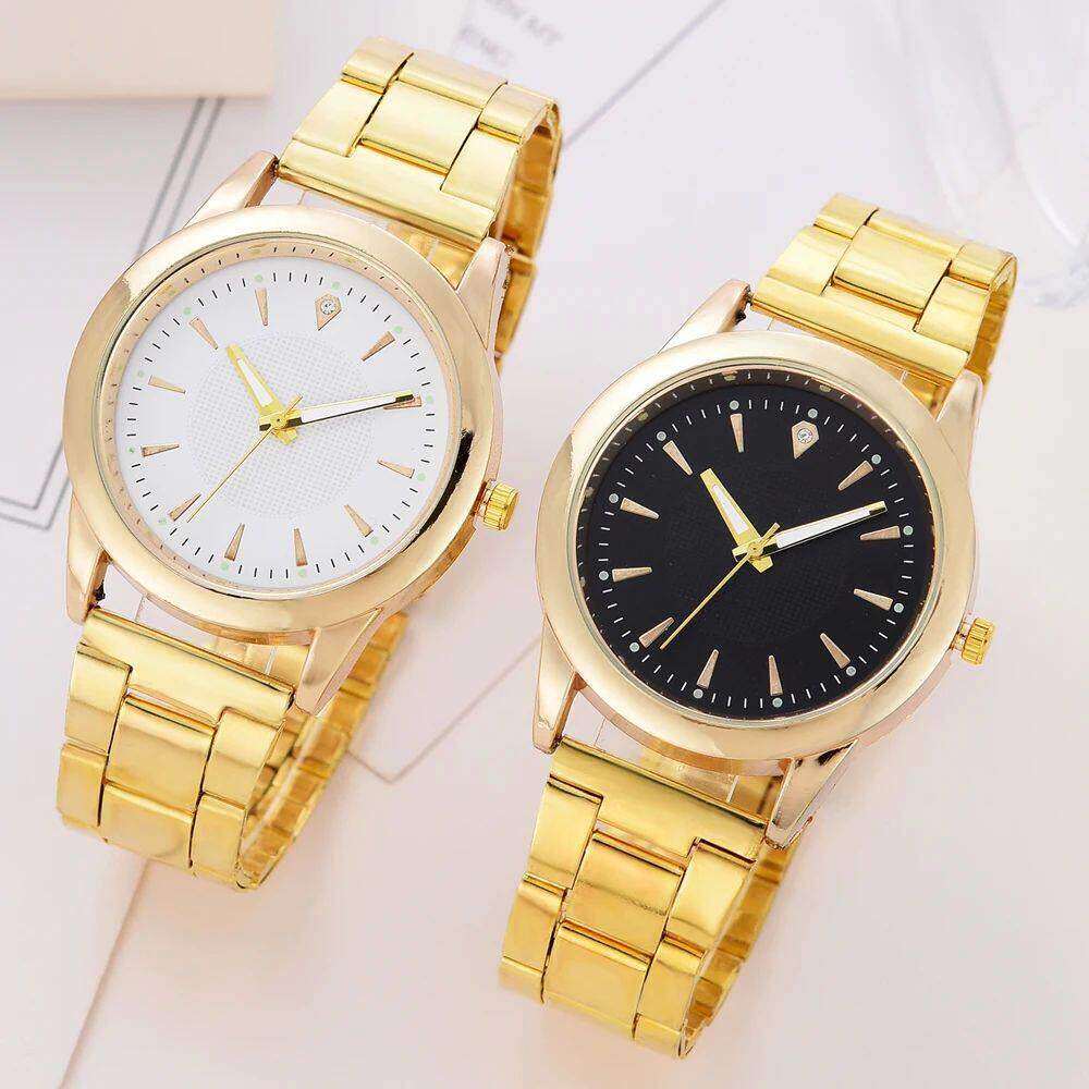 Luxury Couple Quartz Watch Golden Strap Black And White Dial