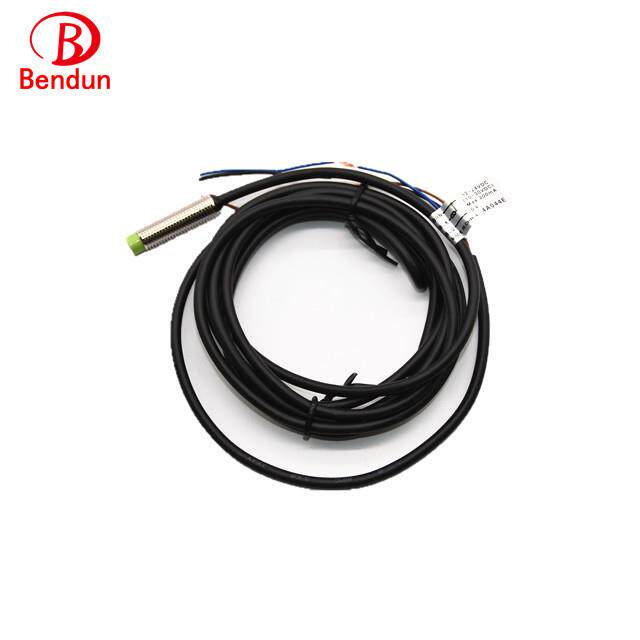 奥托尼克斯Autonics 一级 接近开关 接近传感器PR12-2DN2