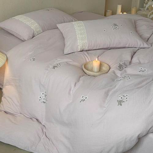 新款超柔全棉皱皱纱四件套高精密花卉刺绣纯棉被套床上用品粉蓝色