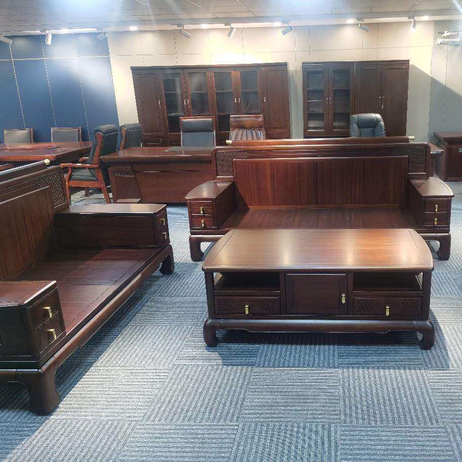 沈阳优质乌金木会客沙发胡桃木商务沙发组合私人尺寸设计高端配套