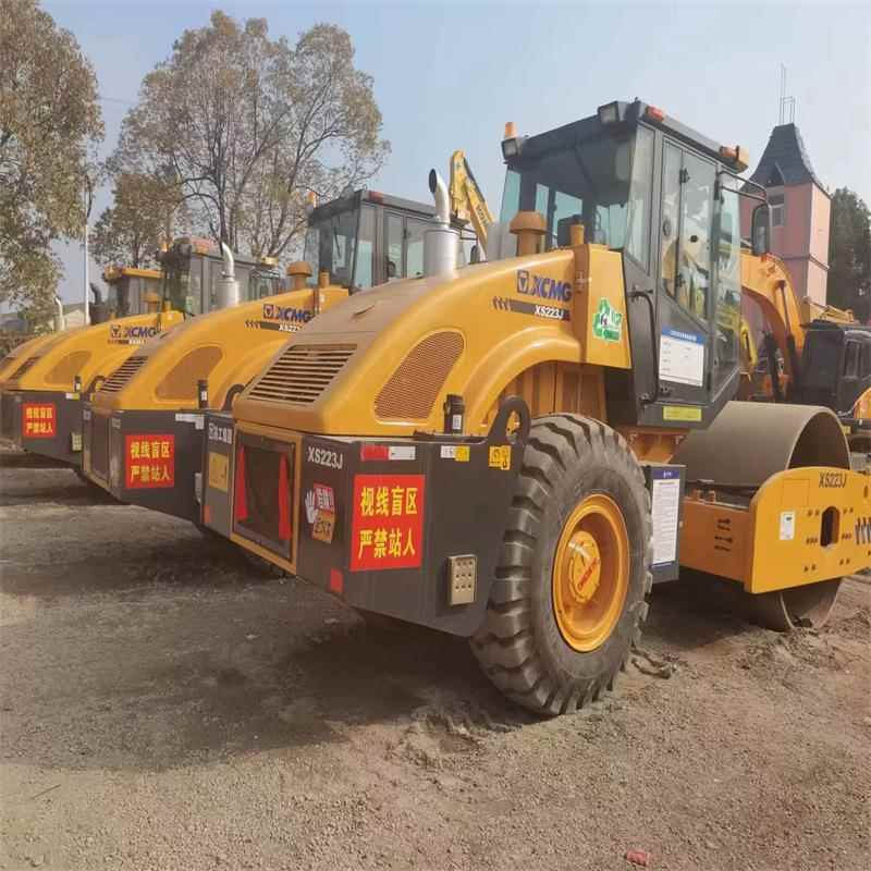 外贸出口20吨22吨26吨振动压路机重型高效平整