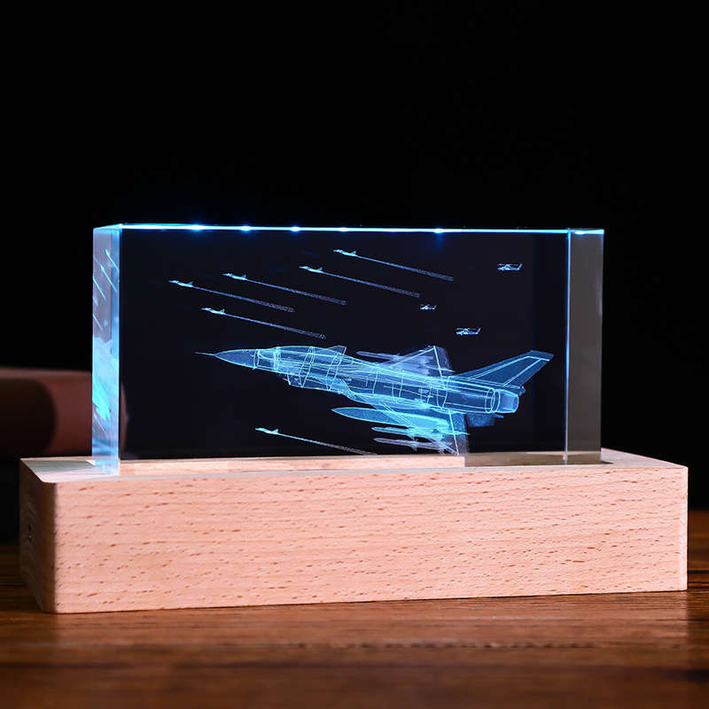 退伍军人纪念品送战友班长老兵刻字创意水晶摆件实用军旅退役礼物