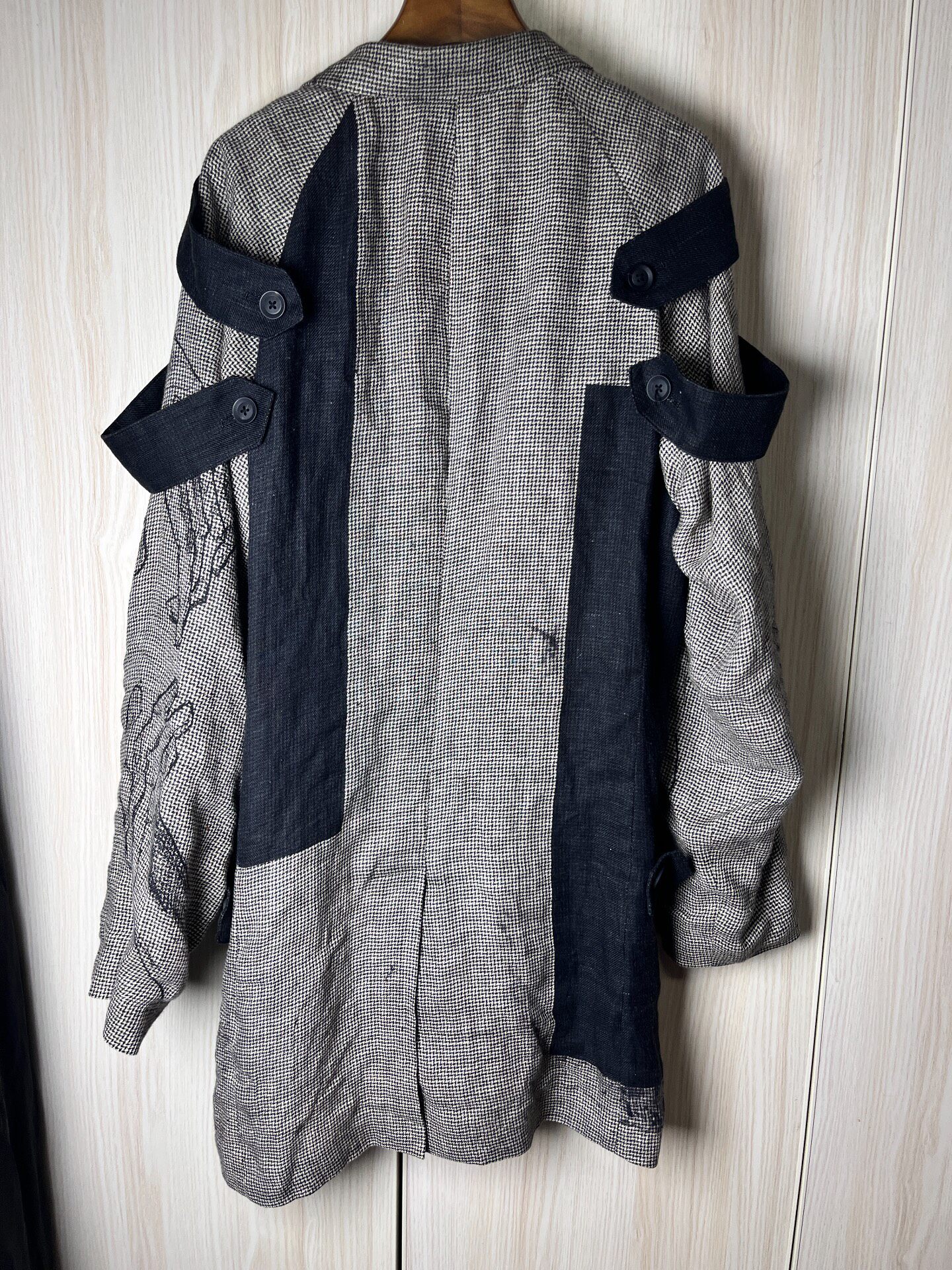 Yohji Yamamoto 24SS Oversized Hand-Painted Jacket — detail