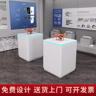 定制烤漆展示柜中岛科技馆展示台产品陈列架展厅商用摆件模型展台