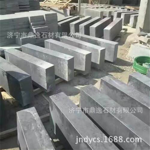 石材源头厂家 花岗岩路沿石 芝麻灰芝麻白路牙石 道路两侧路缘石
