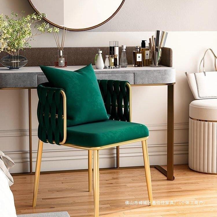 网红化妆椅椅设计师休闲餐椅现代简约凳子女生卧室家用梳妆台椅有