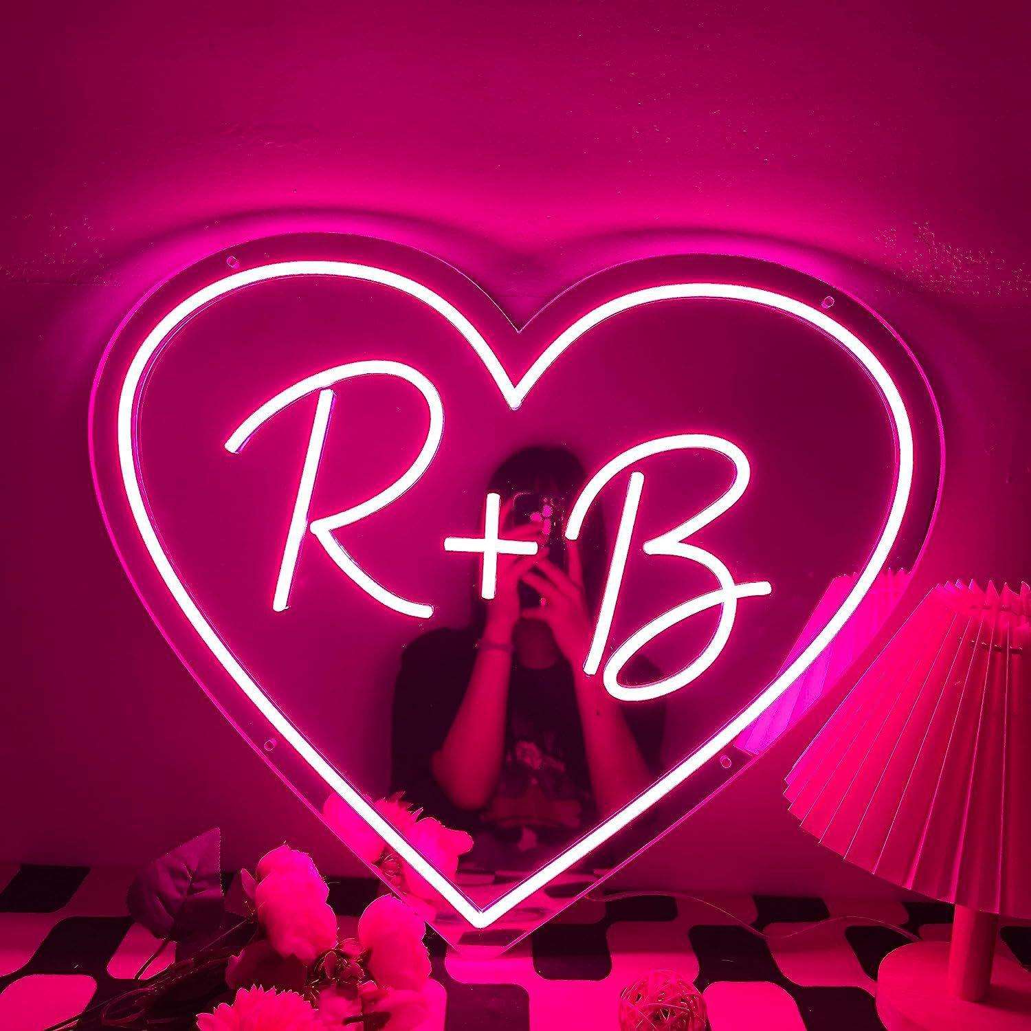 亚马逊新款霓虹灯爱心镜面装饰灯亚克力镜子灯房间卧室创意舞台灯