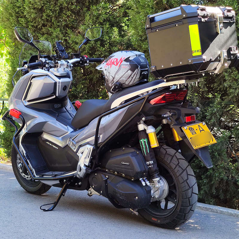 适用于大阳ADV150保险杠前后防摔护杠踏板车全包围防摔胶改装配件