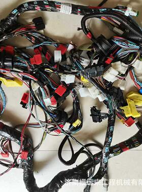 AZ9124771102豪沃T7H 汕德卡斯太尔 驾驶室 电线束 豪沃全车线束