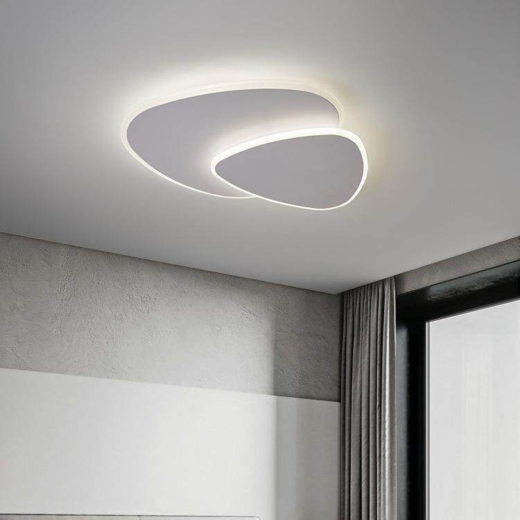 现代卧室吸顶灯简约个性心形儿童灯创意大气温馨浪漫房间LED 灯具