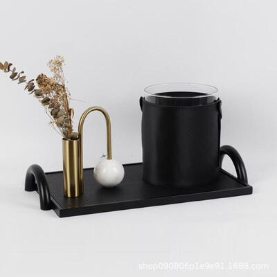 间现创意轻奢样板托盘金属间皮革代软LPF装售楼处衣帽收纳摆件装