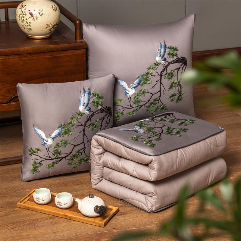 正品休中式刺绣抱纯棉被两用枕被子车载靠垫四季全棉办公室午被枕