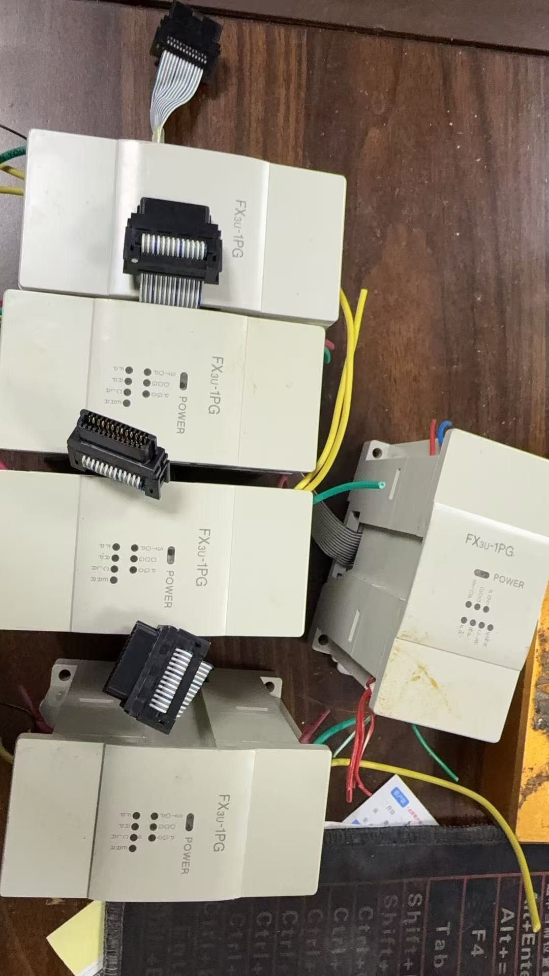 FX3U-1PG ，现货五台，功能包好， 单价260