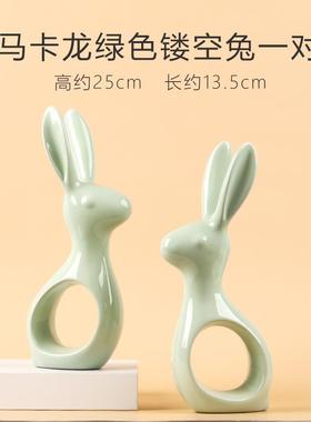 高档现代家桌居客厅陶摆瓷摆创意面电视件酒柜装饰品摆件萌兔房间